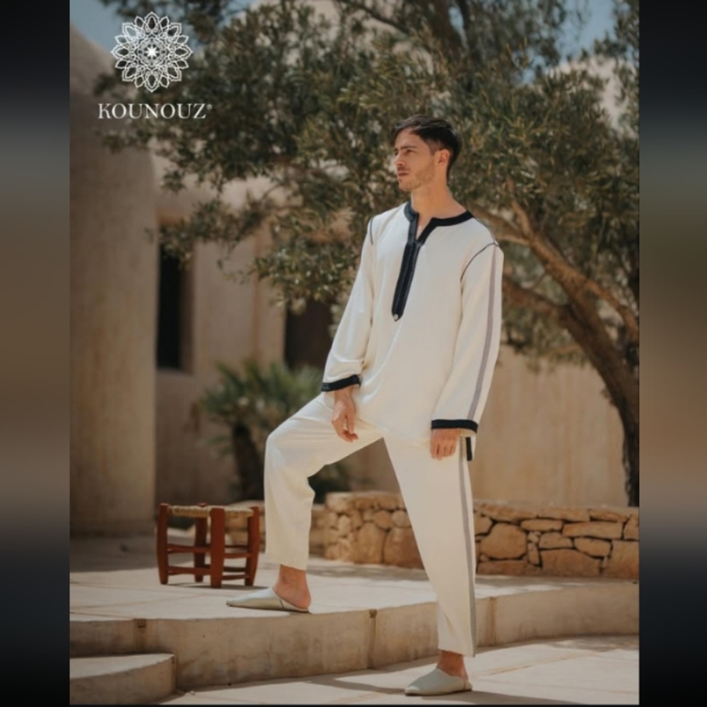 Kounouz XL Mens Long Sleeve Black And White Jabador Designed/Handmade In Morocco